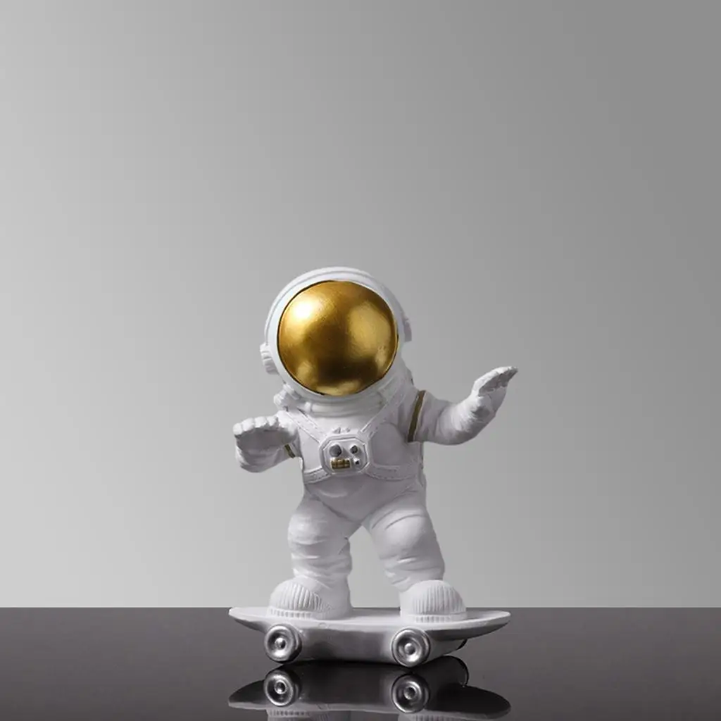 

Skateboarding Astronaut Sculpture Figurine Model Ornament White ,Prentend toys