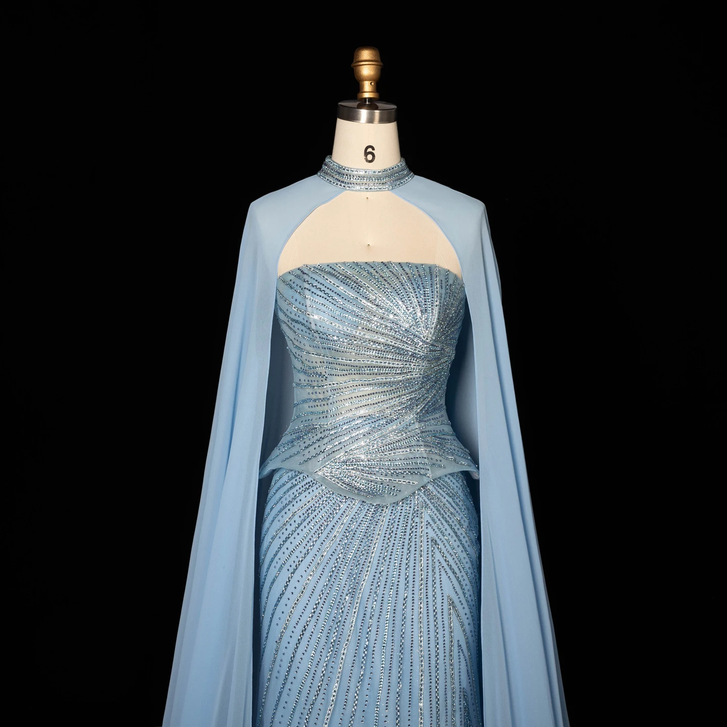 Sharon Said Luxuriöses lila Abendkleid, trägerlos, mit Kristallperlen, langer Chiffonumhang, Meerjungfrauen-Schnitt, formelles Abendkleid für besondere Anlässe, SS112 Custo – Detail 17