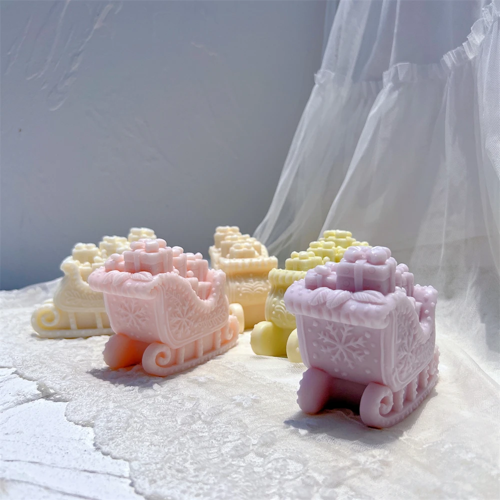 Christmas Santa's Sleigh Silicone Mold With Gift Boxes Christmas Sled Candle Mold Christmas Decoration Family Christmas Gift - Image 4