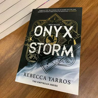 Onyx Storm Book 3 English Paperback Book Brand New Book Fantasy Novel for Adults