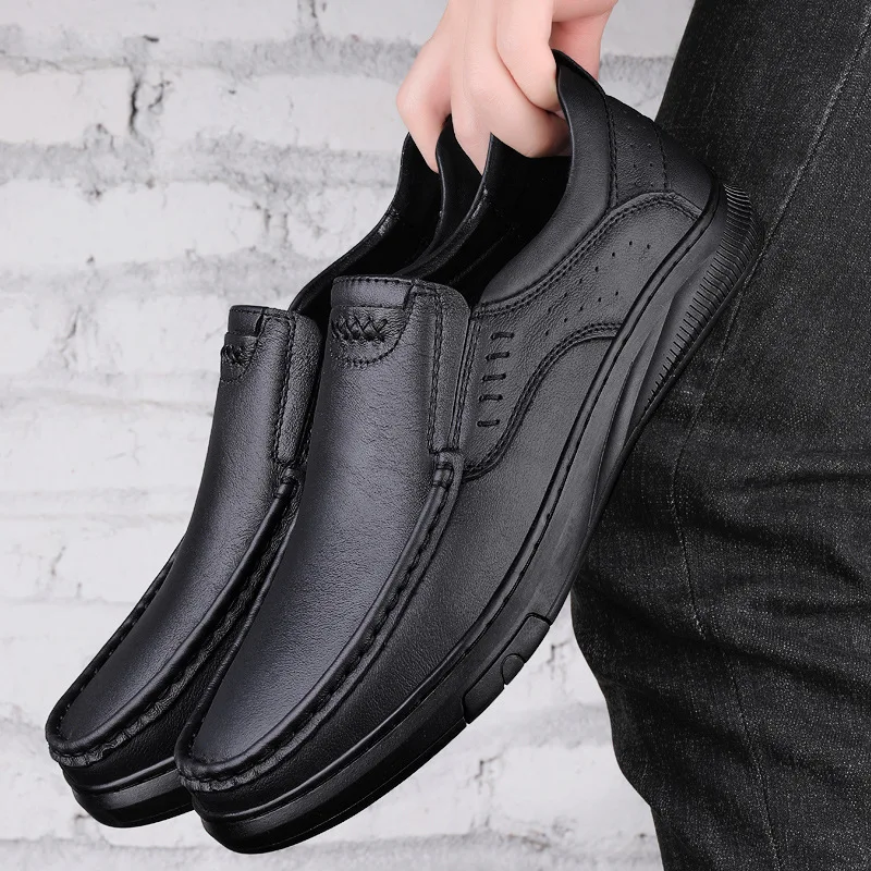 

Men Loafers Genuine Leather Casual Shoes for Men Luxury driving Comfortable Soft Flats Sneakers Handmade Men Moccasins
