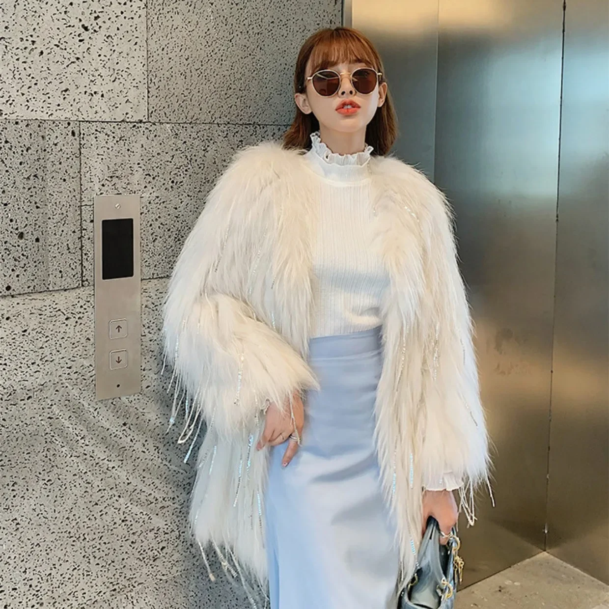 Korean Style Fox Fur Short Fur Coat for Women 2023 Autumn Winter New Woven Tassle Fashion Imitation Raccoon Fur Overcoat Female