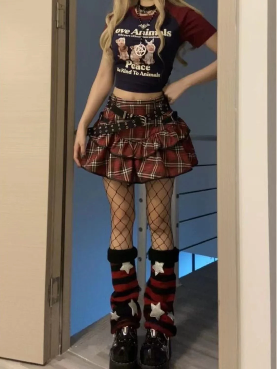 

Модный комплект Y2K для девушек: футболка и плиссированная юбка в клетку, женский комплект из двух предметов, стильный топ с принтом собаки, летний наряд