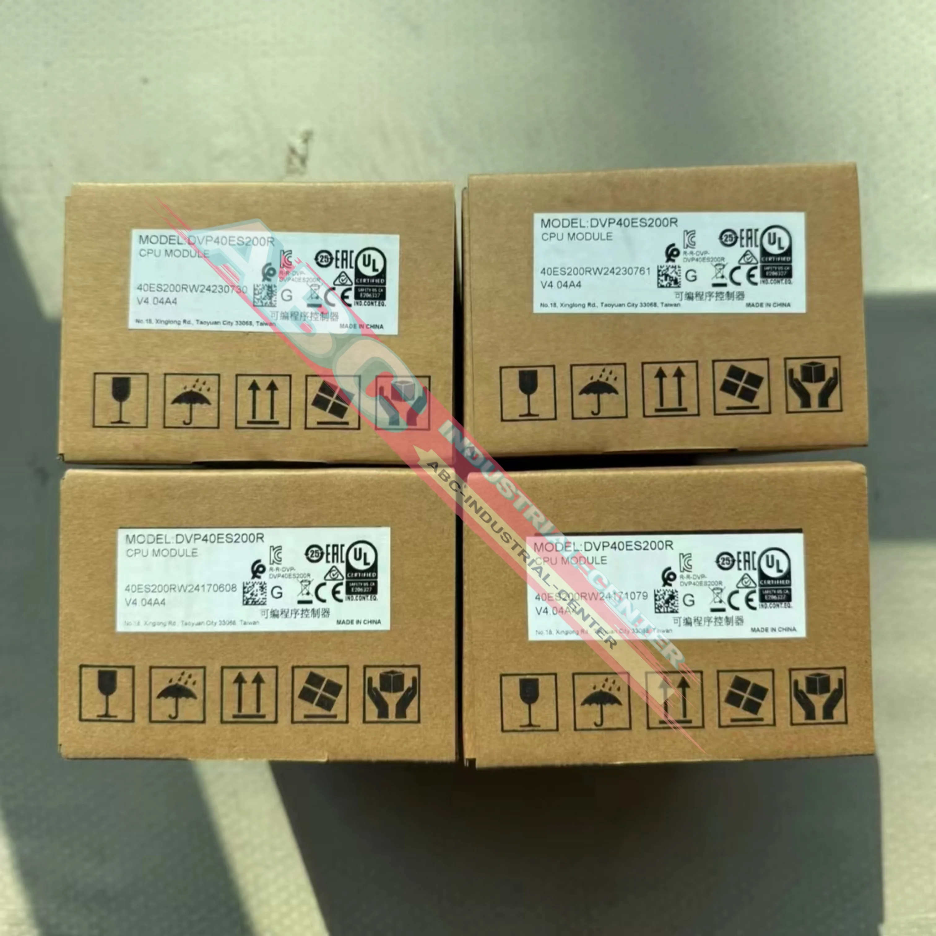 Modulo PLC DVP40ES200R DVP40ES200T nuovo di zecca