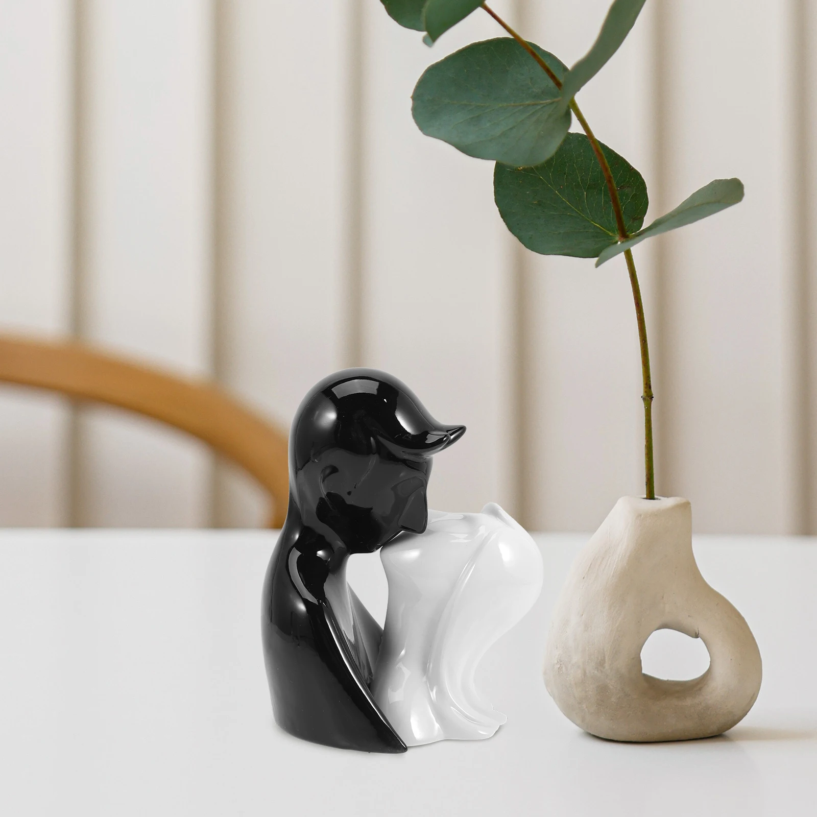 

Ceramic Couple Adornment Aesthetic Abstract Home Decor for Living Room Bedroom Office Wedding Room Cafe Desktop Decoration