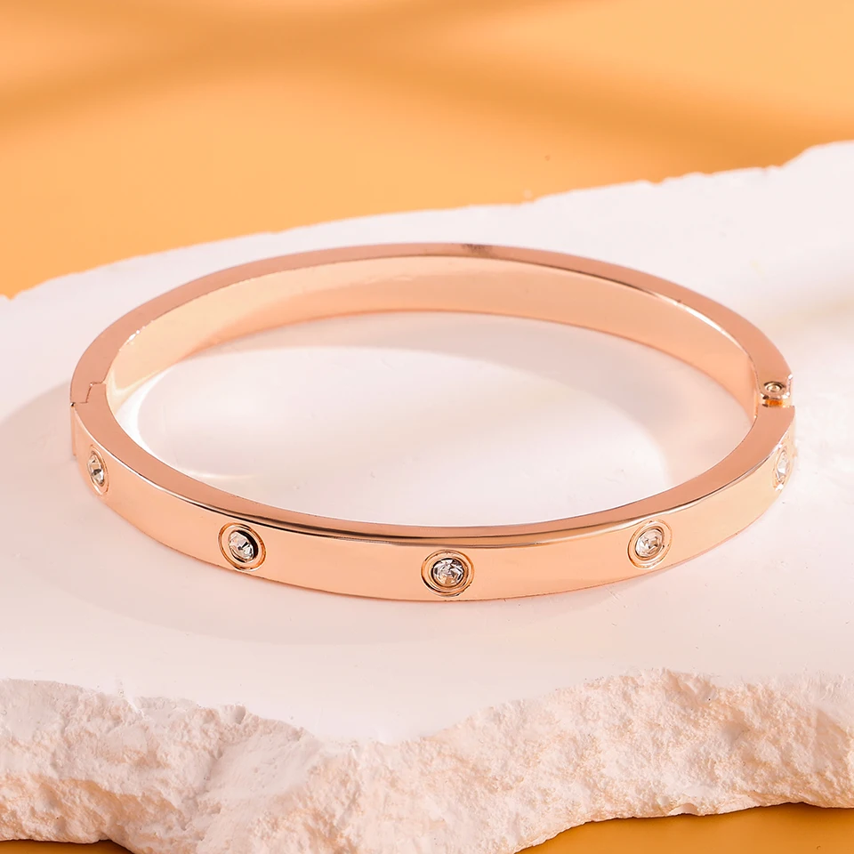 Minimalistisches rundes Zirkon-Einlege-Armband aus Edelstahl in Silber oder Gold, modisches Accessoire für den täglichen Gebrauch, Unisex-Geschenk. – Detail 13