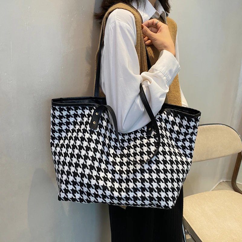 Large Capacity Shoulder Bags Women Retro Stylish Design Plaid Handbags Portable Texture Ulzzang Casual Tote Female Underarm Bag