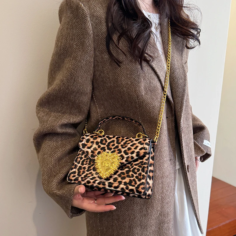 

Women's Stylish Crossbody Bag Soft Fabric Quilted Handbag Small Shoulder Bag for Date Night