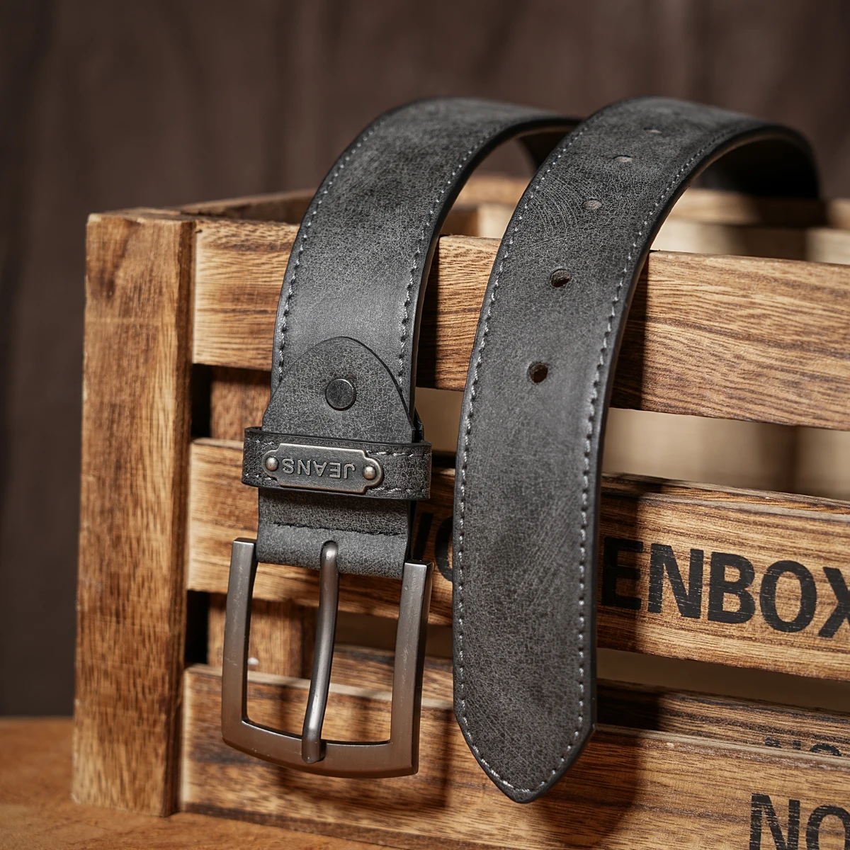 Ein lässiger, individueller und Retro-Gürtel, Bekleidungszubehör im Western-Stil, Metallschnalle, PU-Gürtel, geeignet für Männer und Frauen – Detail 11
