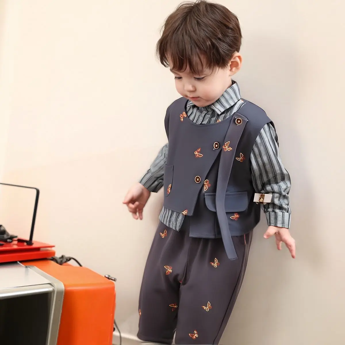 

Autumn Winter Fashion Baby Boys Kids Vest Waistcoat+ Stripe Shirt+Loose Pants Children Casual 3Pcs Handsome Suits Sets Clothing
