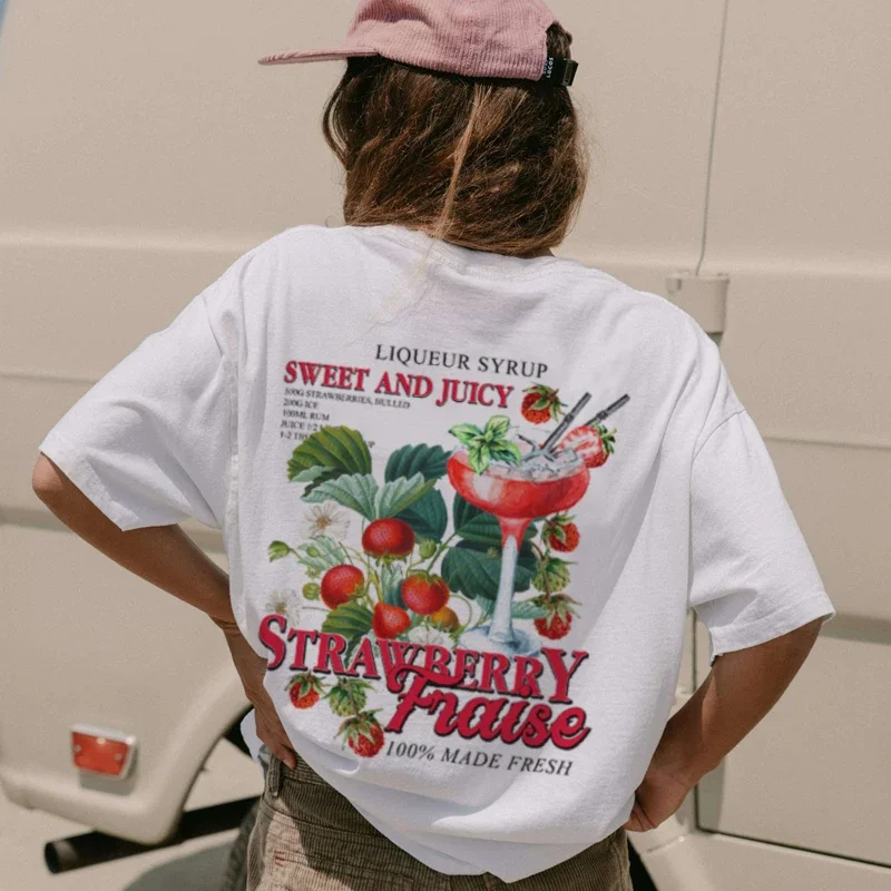 Strawberry Retro Streetwear Top Women Vintage Aesthetic Fruit T-Shirts Cocktail Drink Shirt Unisex Oversized Cottagecore Clothes