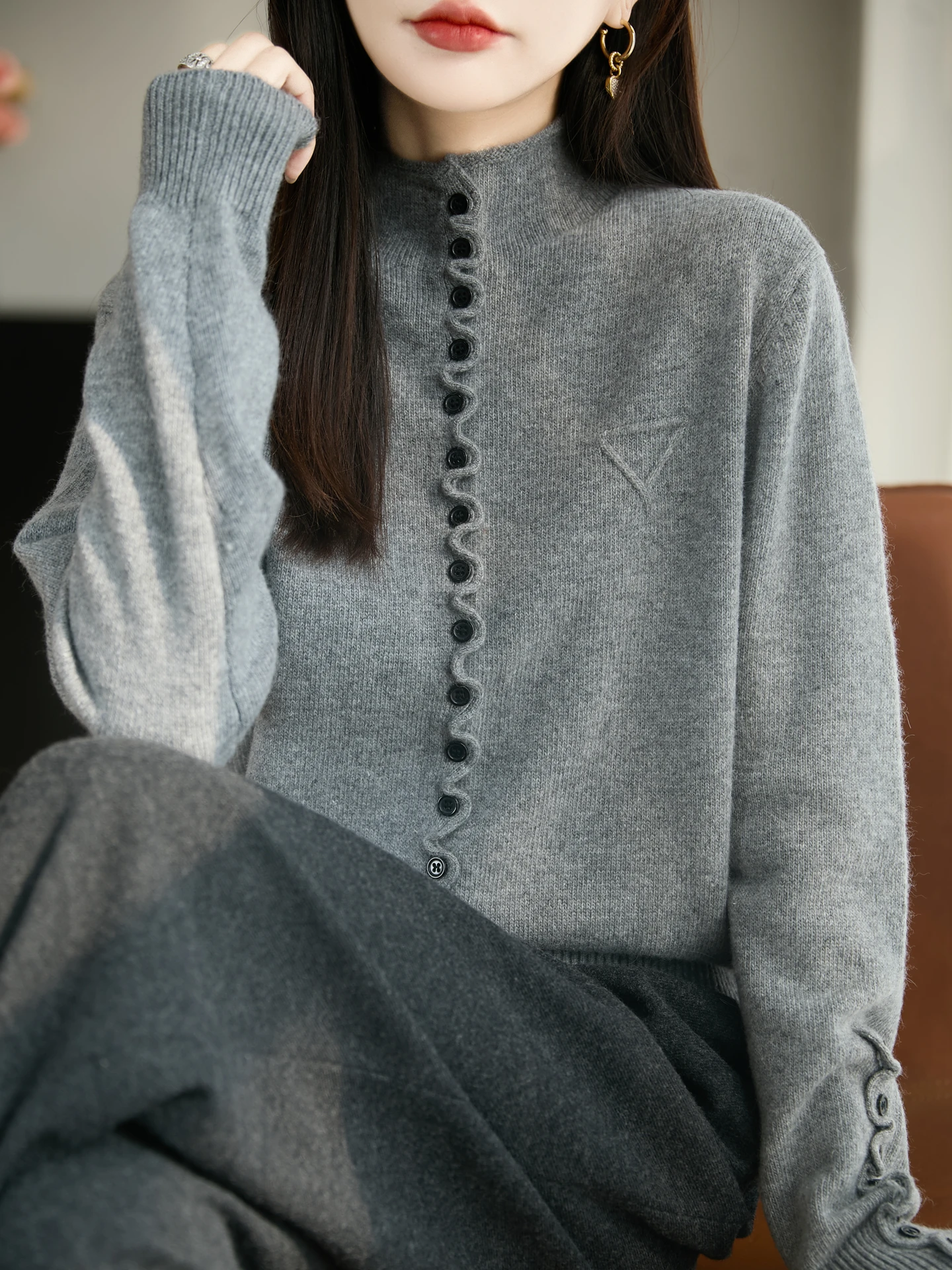 قاعدة محبوكة للنساء لخريف وشتاء f بياقة عالية وزر خشبي للدفء طويل Sve لون مناسب عادي #1