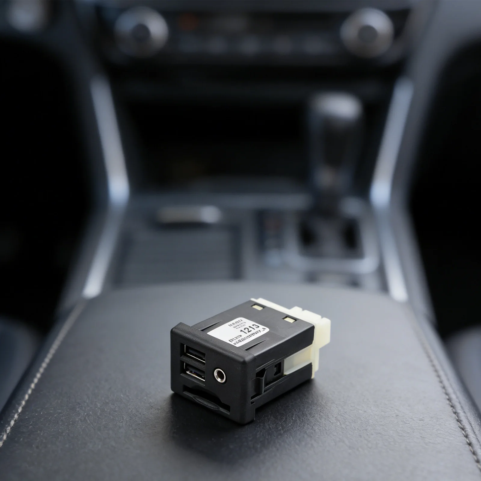 Vehicle Interior Upgrade Size As Shown In The Picture Dual USB Card Slots Audio Accessory Panel OEM 22990883 Wear-resistant