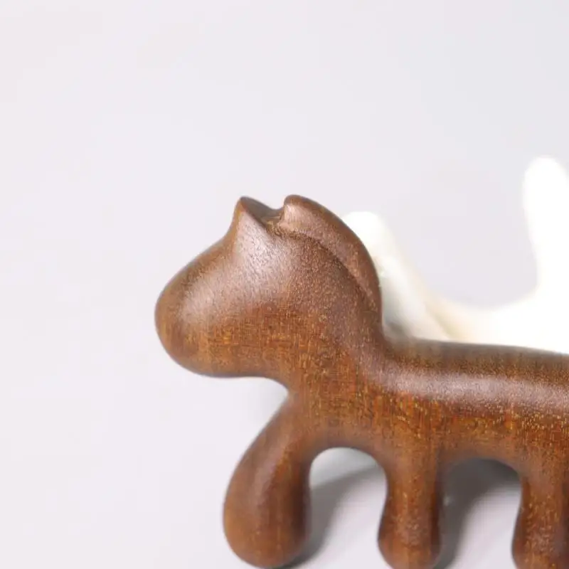 Zodiac Horse Sandalwood Massage Comb Meridian Comb Scalp Head Scalp Relax Acupoint Massager Portable Wooden Handle Comb Anti-sta