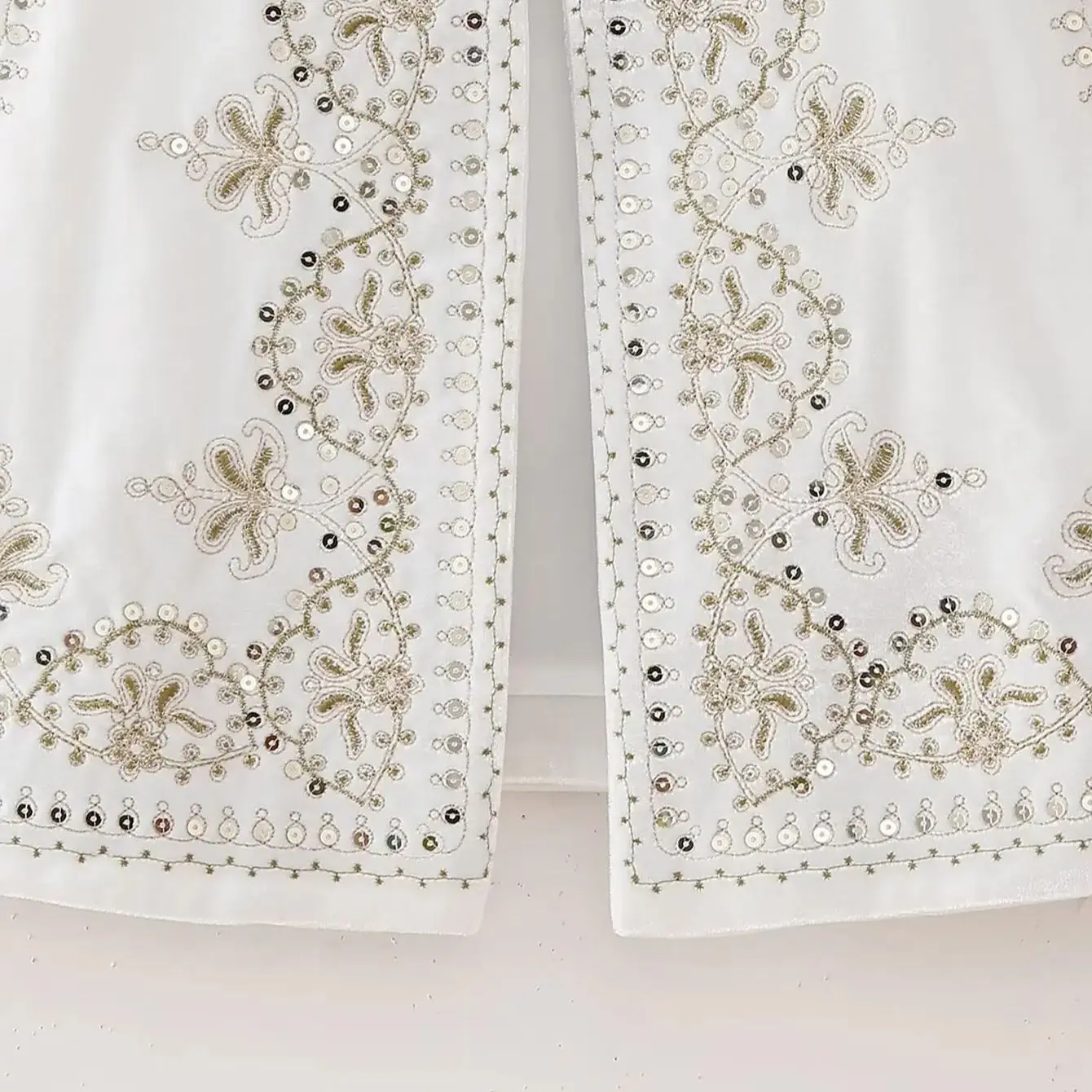 Ethnic Bling Sequins Embroidery Flower Velour WaistCoat Women BOHO Open Sleeveless Vest Jacket Velvet Vacation Loose Tops white