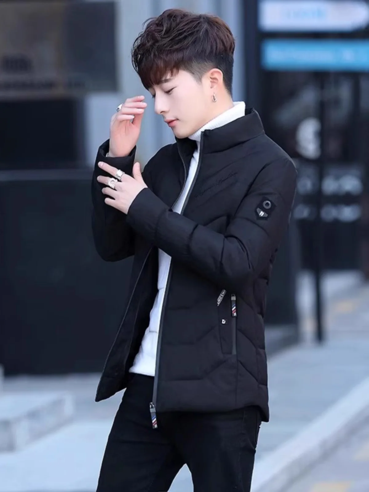 

Зимняя утепленная хлопковая куртка для мужчин с воротником-стойкой, не пропускающая пух, однотонная, теплая, молодежная, модная, повседневная, приталенная, из полиэфирного волокна