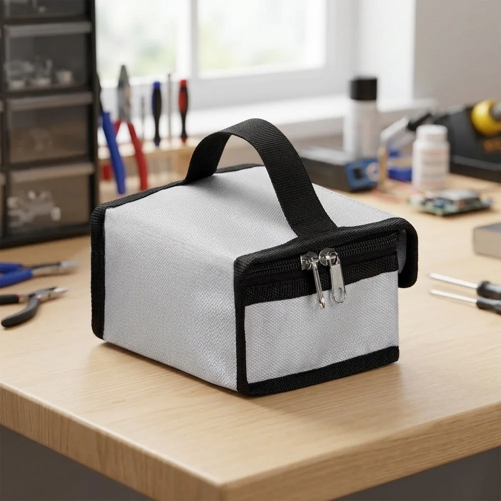 Lithium Battery Fireproof Bag Portable 3D Flame Retardant Storage Made of Fiberglass with Fire Resistant Coating for Safety