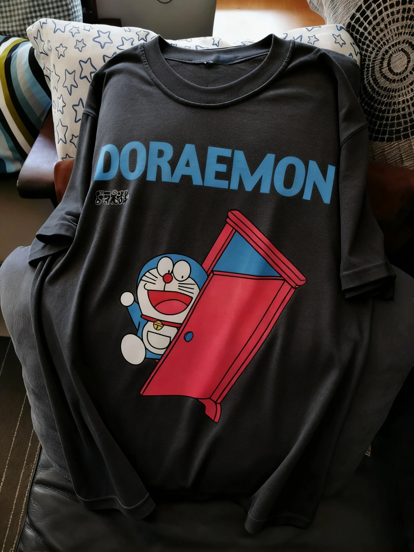 新しいロボット猫ドラえもんグラフィック Tシャツ夏カジュアルファッション綿 100% メンズ Tシャツアウトドアルーズトレンドストリート紳士服