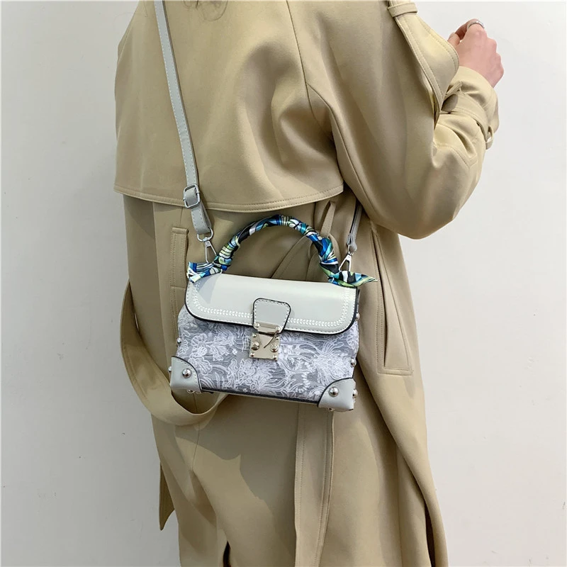 

High Quality Women Small Cross Body Bag Short Handle Bag Vintage Printing Box Bag PU Leather Elegant Design Shoulder Bag