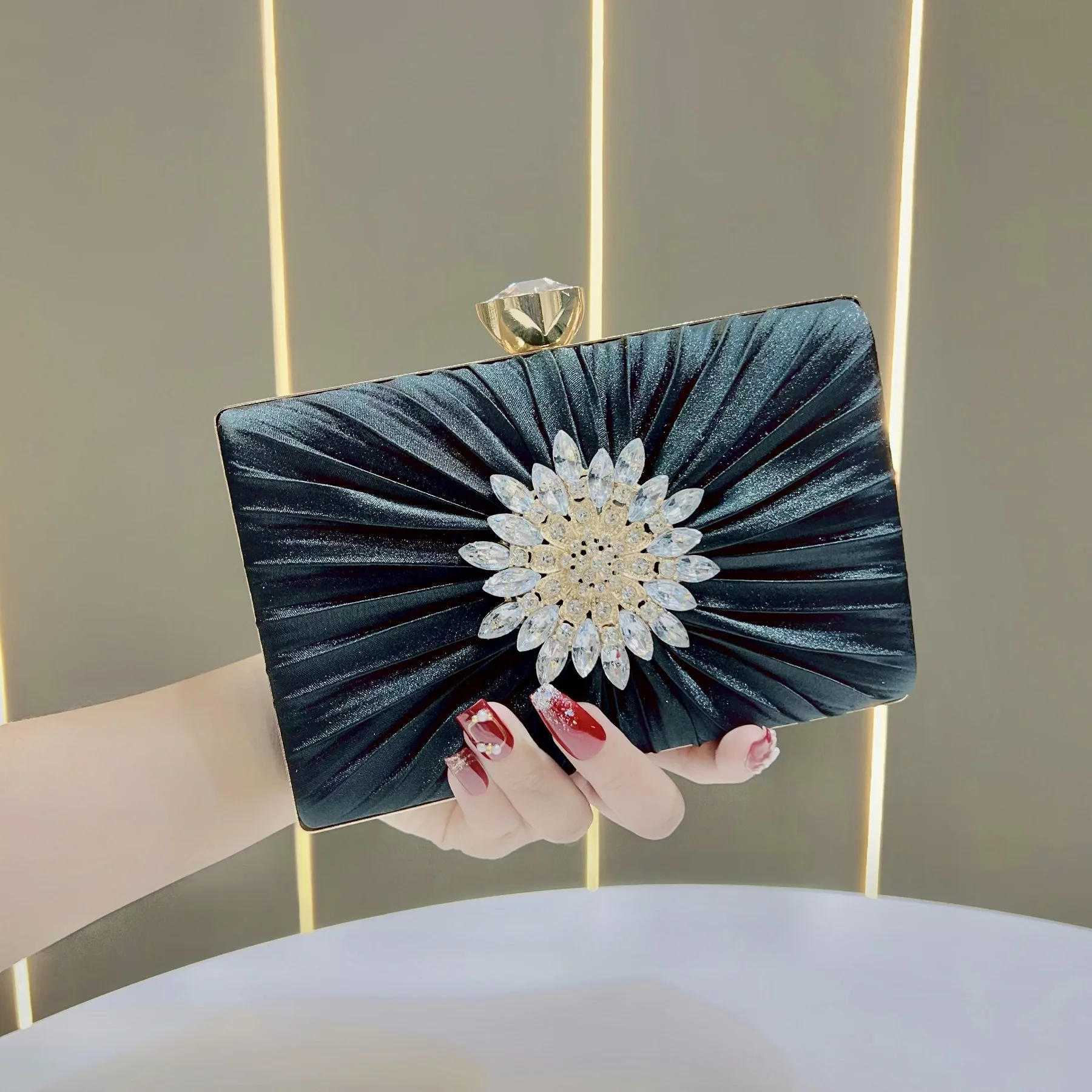

Shiny Rhinestone Birthday Clutch - Versatile Pleated Banquet Dinner Bag Fashionable Sling Crossbody Bag Chic Mini Square Satchel