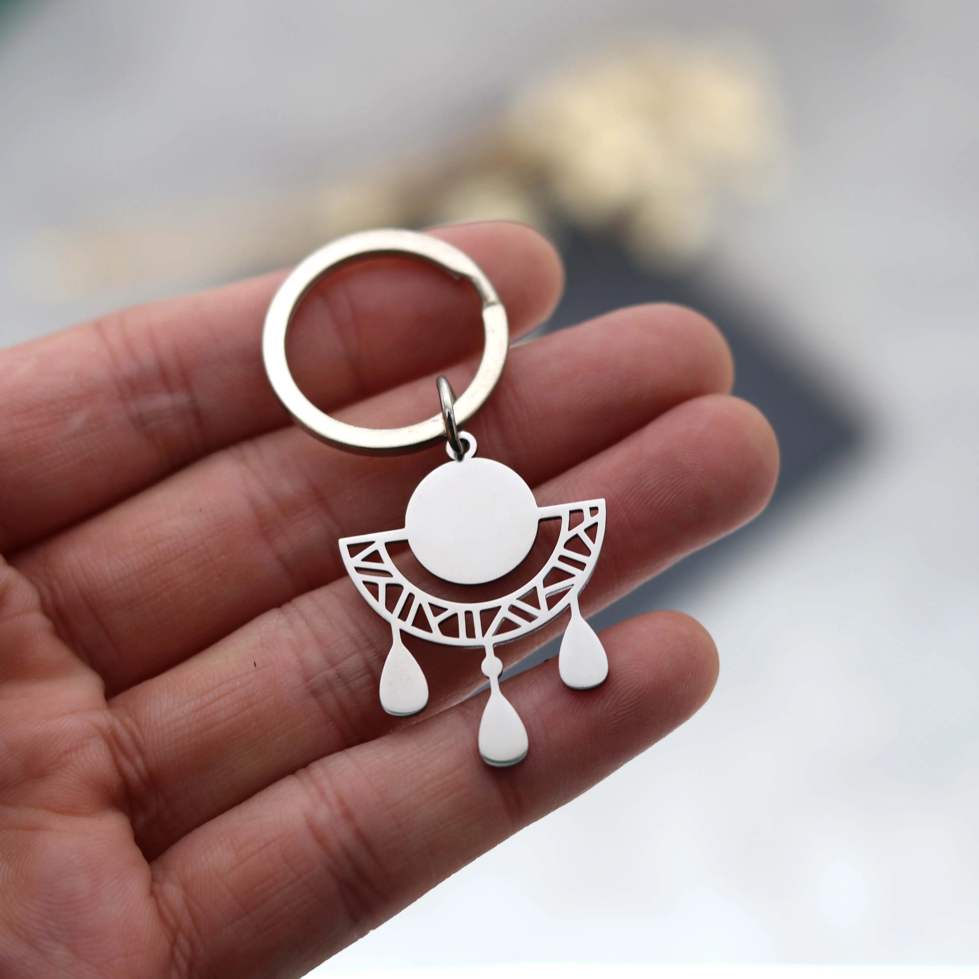 Fan-shape Tassels Teardrop Charms Stainless Steel Metal Pendant Vintage Keychain for Women Jewelry Gifts Car Keyrings Bag Decor