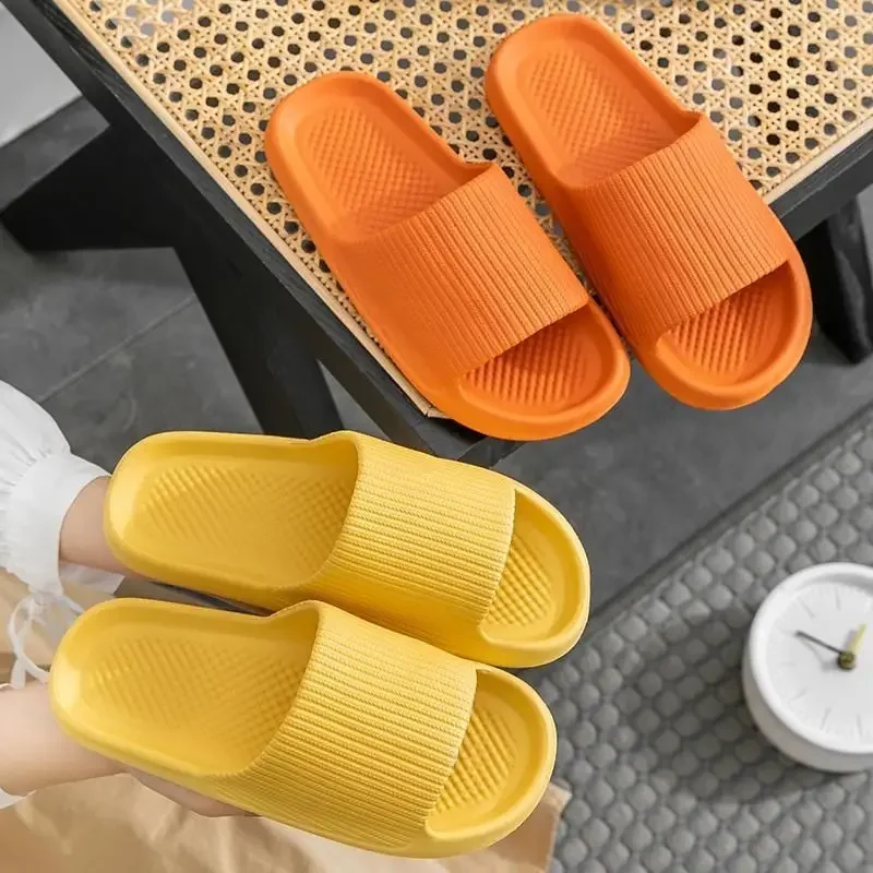 Home EVA men's slippers indoor one-piece bathroom slippers cool slippers