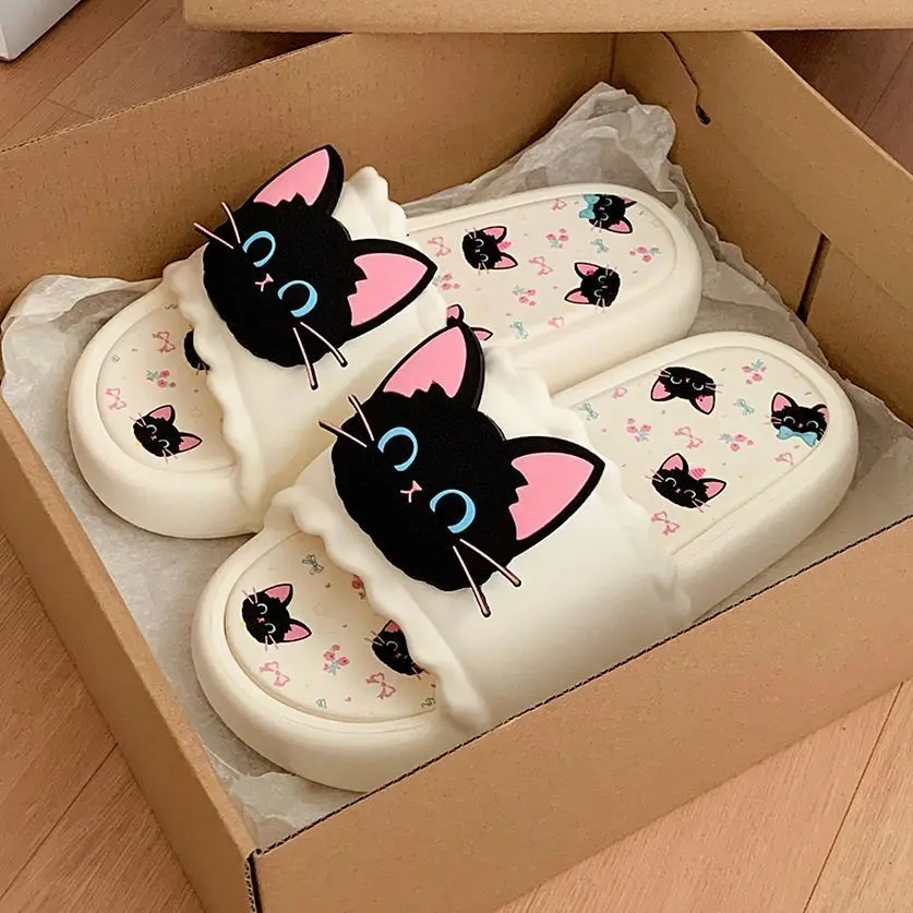 New Cartoon Cat Slippers Women Summer Cute Animal Face Slides Funny EVA Flat Sandals Beach Bathroom Soft Non-Slip Home Shoes