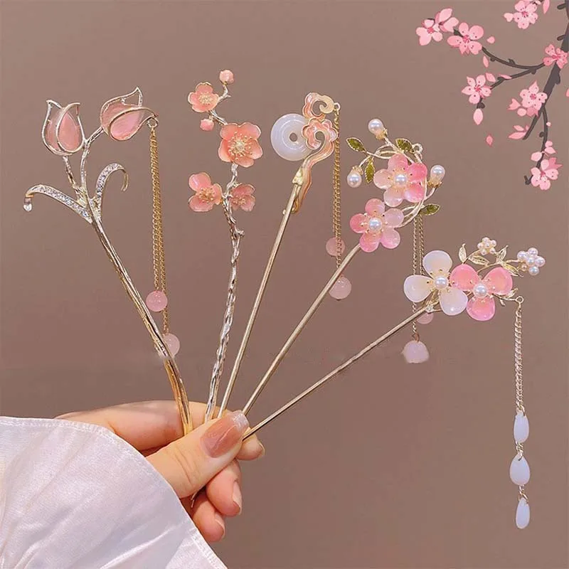 Palillos para el cabello de flores rosas de estilo chino Vintage para mujer, horquillas elegantes con borlas de cristal, moños para el cabello, tocados Hanfu, adornos para el cabello