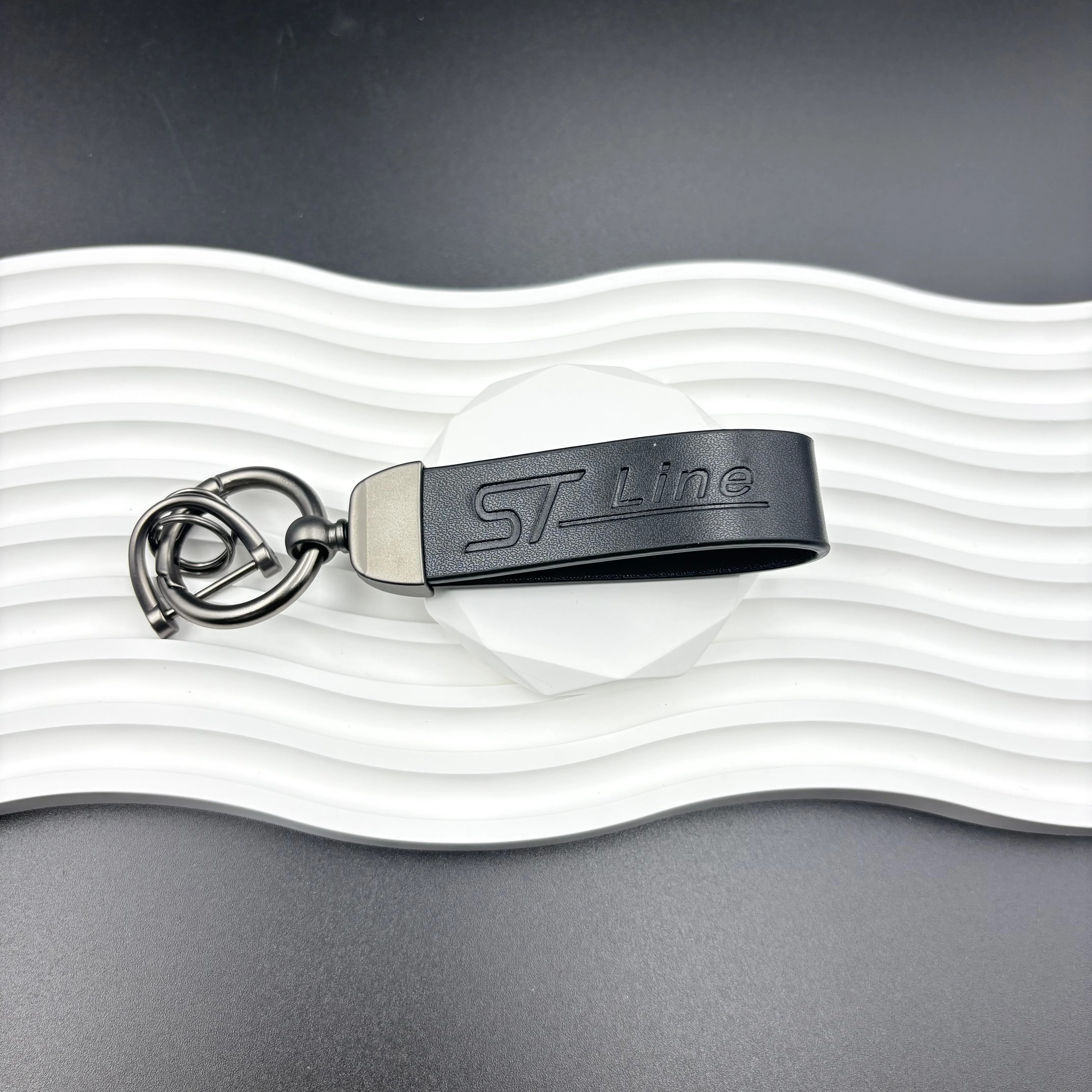 Leather Keychain St…