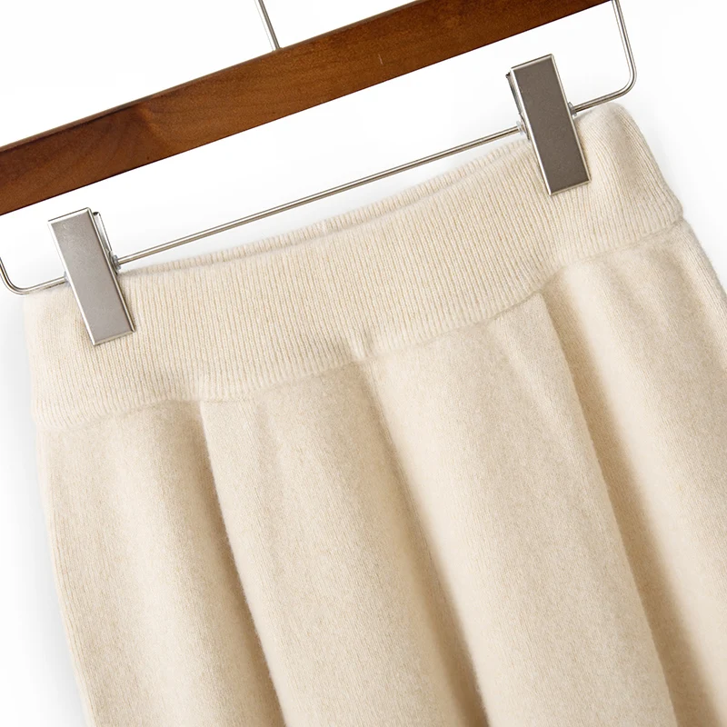 Рисунок 5 - Женские широкие брюки из 100% мериносовой шерсти