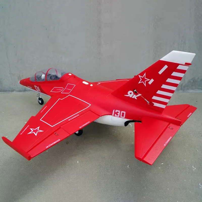 Modèle d'avion Fms 70mm Yak-130 V2 amélioré Jacques Advanced Trainer 2.4 avion en mousse télécommandé à grande échelle aile fixe