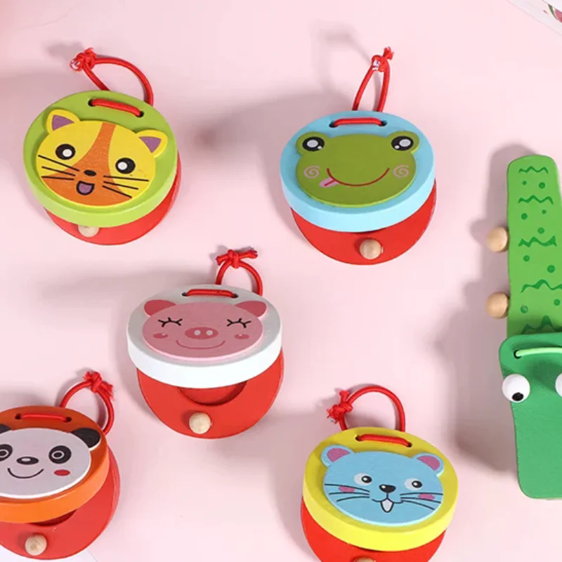 1Pc キッズ漫画木製ワニ/ラウンドカスタネット楽器ベビークラッパーハンドル楽器教育玩具