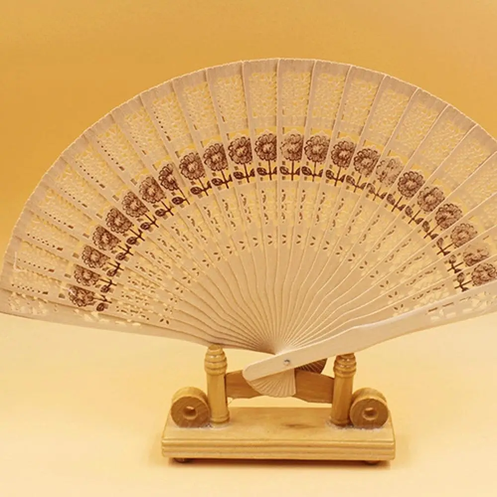 20cm Elegant Wooden Folding Fan Vintage Hollow Carved Wooden Flower Folding Hand Held Fan Wedding Bridal Decor Accompaniment