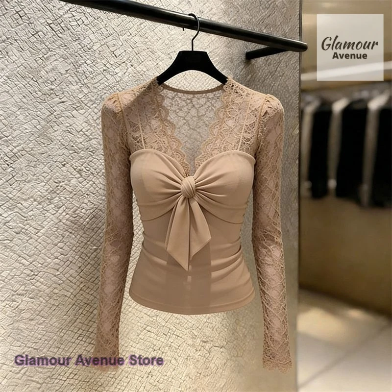

French pure wind lace stitching V-neck bow long sleeve T-shirt women's beautiful spring and summer with bottoming shirt top.