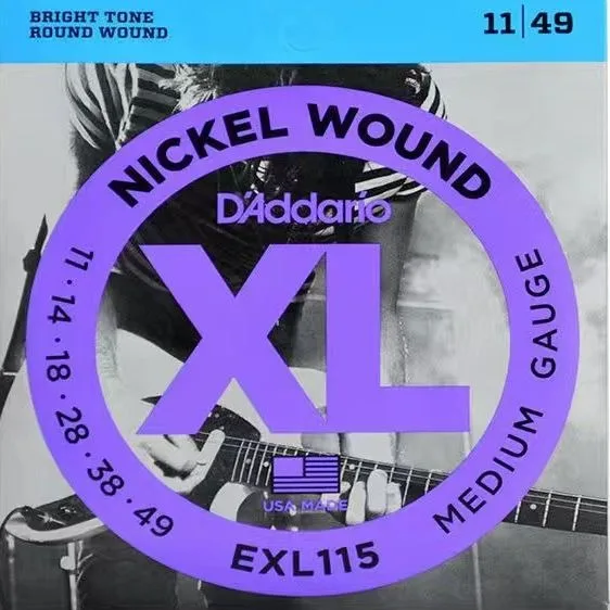 مجموعة من ستة برونز فوسفور D'Addario مطلية بأوتار جيتار كهربائية نحاسية، مقاومة للصدأ وأقل احتمالًا للكسر