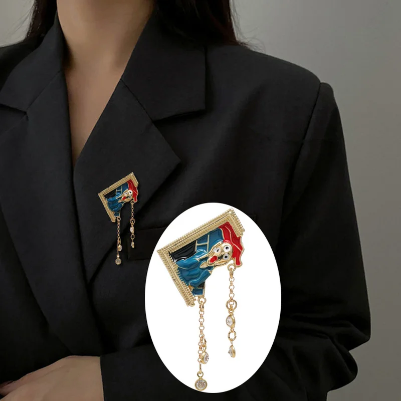 Vincent Willem Van Gogh Famous Oil Painting Fractured Picture Frame Covering Face Featured Tassel Brooch Lapel Pin Badge