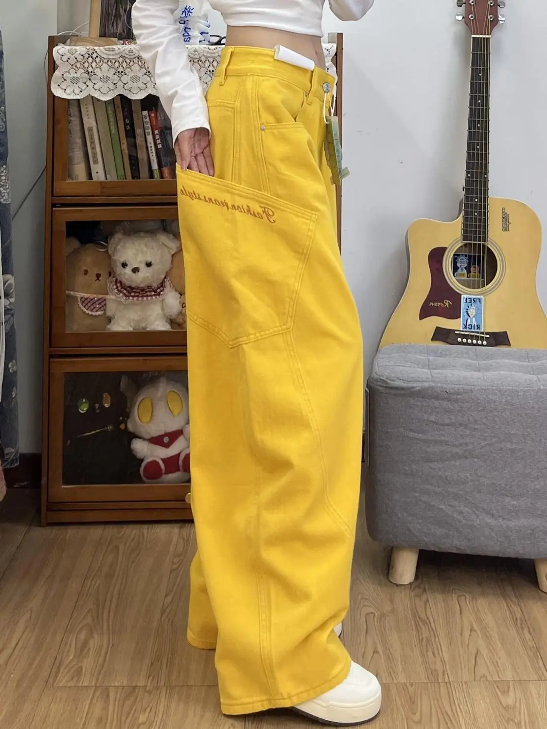 Gele jeans met wijde pijpen voor kinderen, losse en luie stijl broek met rechte pijpen, zakken en vloerlengte broek