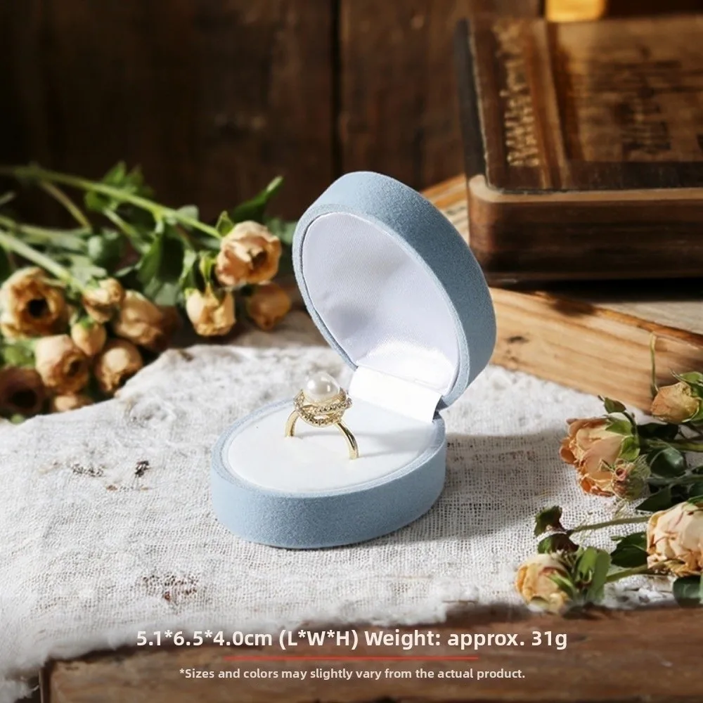 

Новая высококачественная бархатная коробка для обручальных колец, красная овальная коробка для ювелирных изделий с флокированием, коробка для хранения подвесок с откидной крышкой, коробка для хранения украшений
