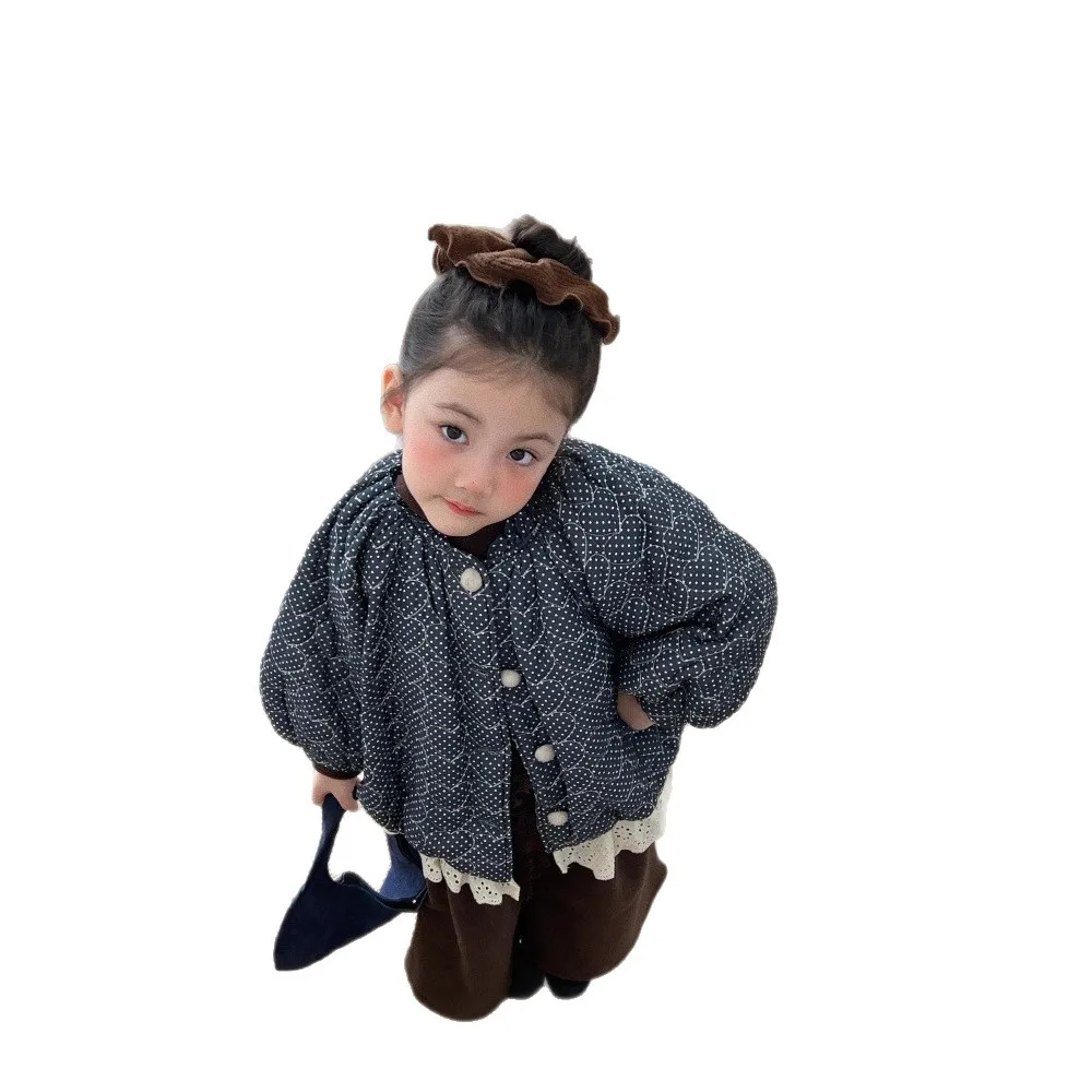 الفتيات مجموعة 2025 الشتاء النسخة الكورية البولكا نقطة الدانتيل تنحنح المألوف الدافئة سترة قطن عادية مع السراويل الصوفية قطعتين مجموعة