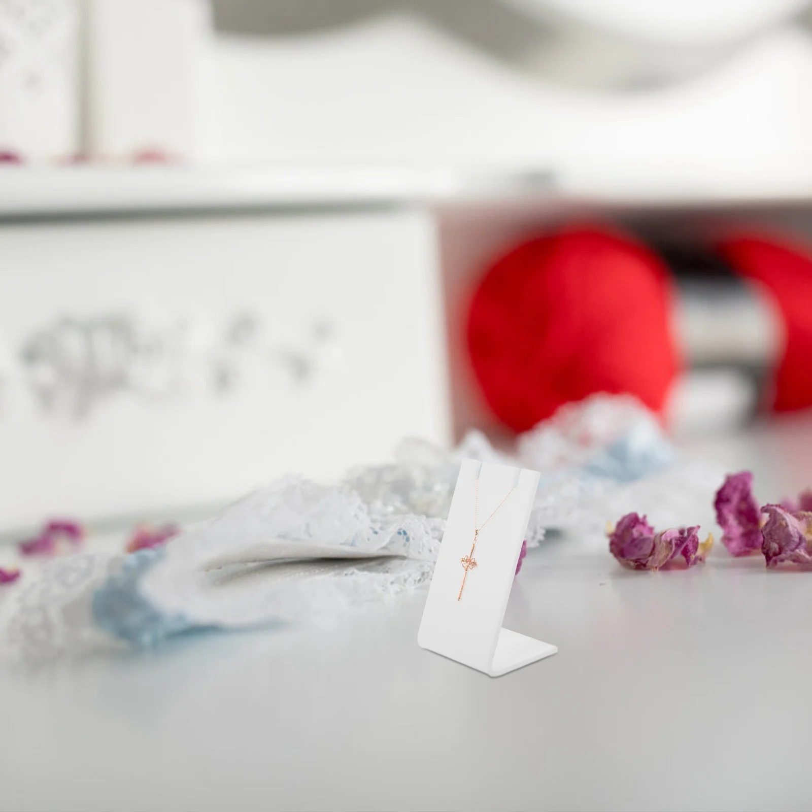 

2Pcs Transparent Acrylic L Shape Jewelry Display Stand Easy Assemble Retail Organizer for Earrings Necklaces Bracelets