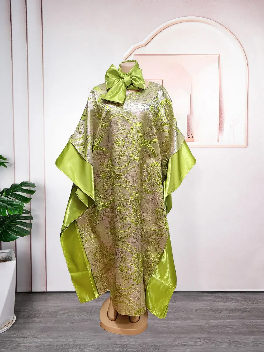 

Print V-Neck Kaftan Abaya Dress for Women - Modest Short Sleeve Split Hem Maxi Dress