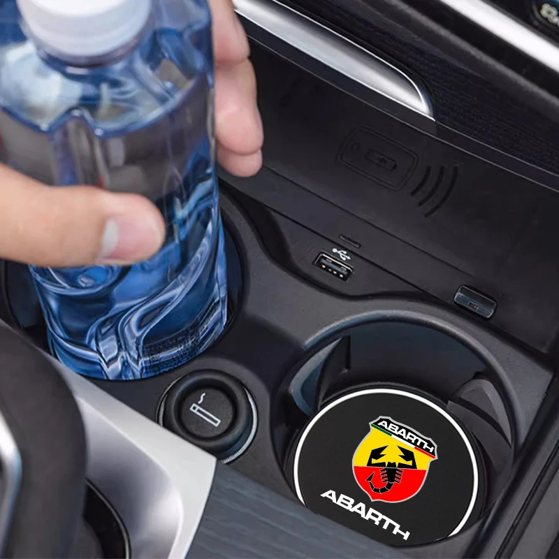 2 قطعة قاعدة أكواب السيارة العالمية المضادة للانزلاق الحصير كوب ماء منصات الشراب ل Abarth Stilo Ducato باليو برافو لينيا دوبلو 500 غراندي تيبو