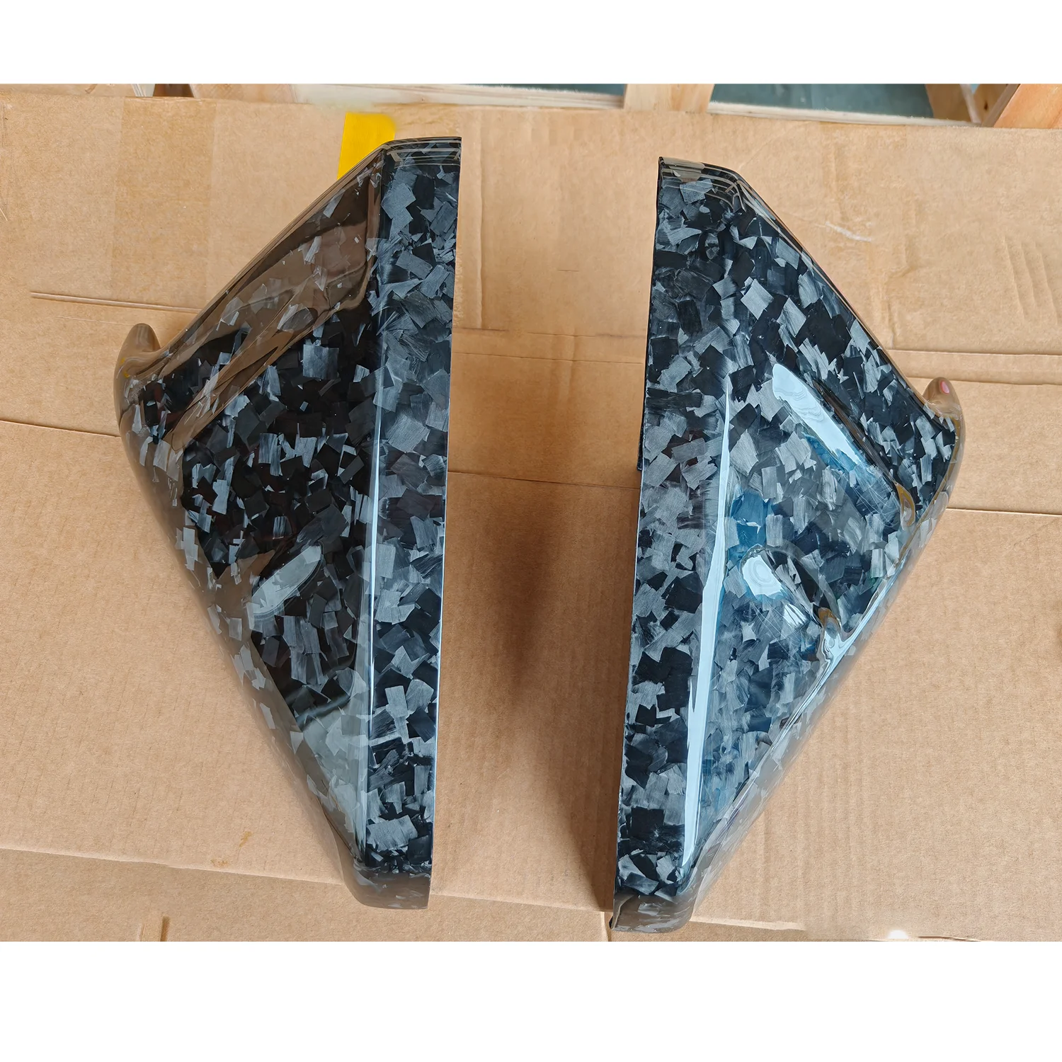 JT MSY Style Forged Dry Carbon Fiber Automatic Dimming New Black Right Side Mirror Covers for for tesla Cybertruck Retrofit/Upgr