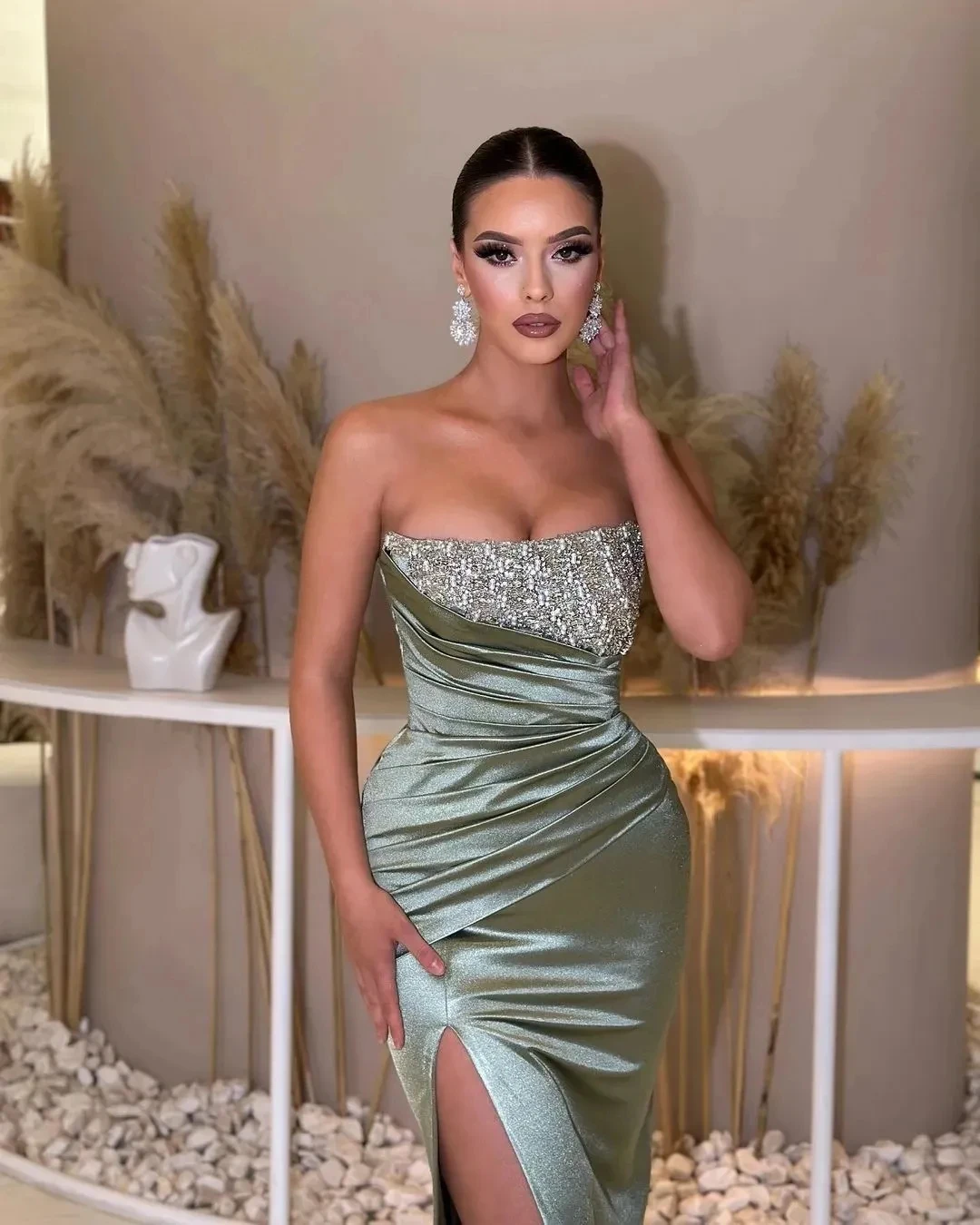 Elegant Light Green Prom Dress Strapless Party Evening Gown Pleated Thigh Slit Formal Long Special Occasion Gown