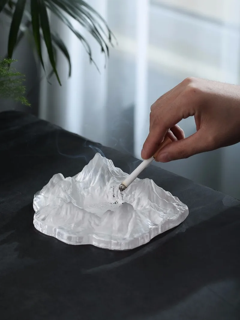 High-end Glass Ashtray Home Living Room Personality Trend Office Retro Decoration Iceberg