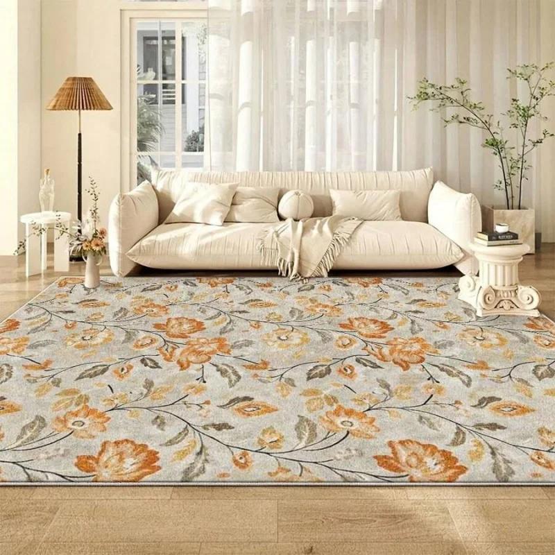 

Велюровый материал с нескользящей пластиковой основой. Очень толстая плюшевая подушка увеличенного размера с винтажным цветочным узором оранжевого цвета