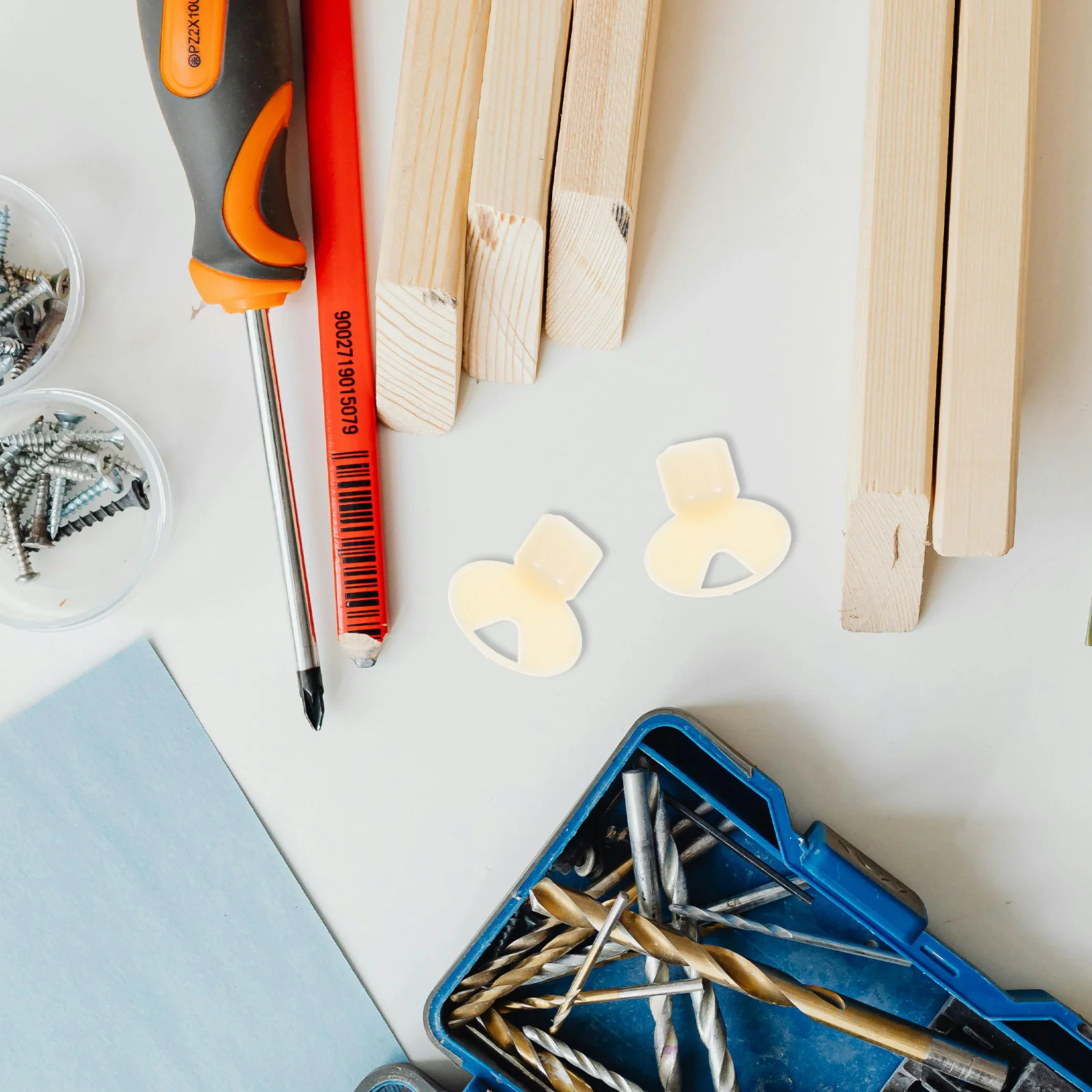 3 قطعة موزع المناشف الورقية مفتاح حامل ورق المرحاض البلاستيكي العالمي استبدال صندوق الأنسجة مفتاح لصيانة الحمام