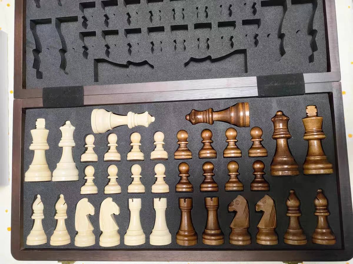 15-Inch Magnetic Folding Wooden Chess Set for Students - Educational Intellectual Development Game
