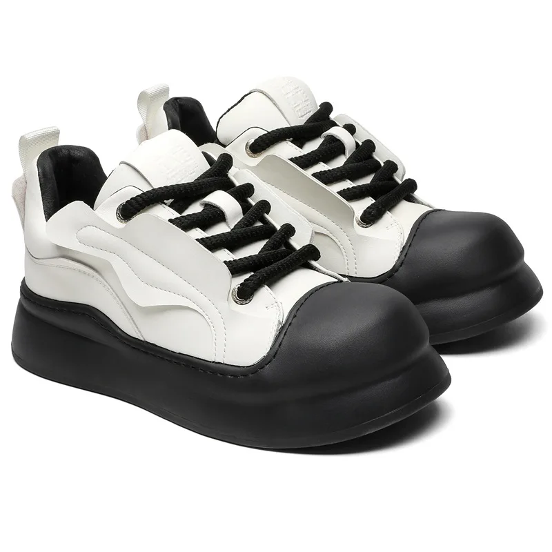 حذاء رجالي كاجوال للمسرح الليلي من الجلد الطبيعي برباط علوي حذاء مسطح أسود وأبيض مصمم أحذية رياضية للرجال أحذية رائعة