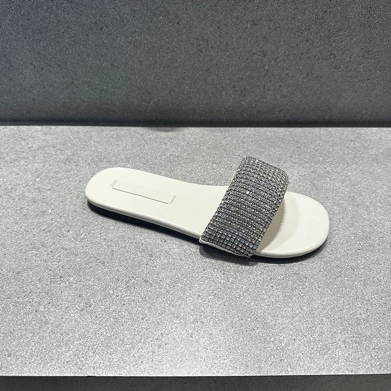 

Same Style Vacation-style Women's Shoes 2026 Fashion Stunning Flat Diamond-decorated Single-strap Slippers Outdoor Sandals